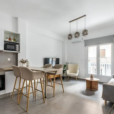 Apartment Selesta - Stylish 2 Bedroom In Athens