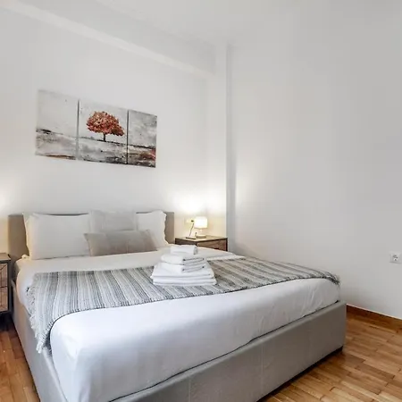 Selesta - Stylish 2 Bedroom In Apartment Athens