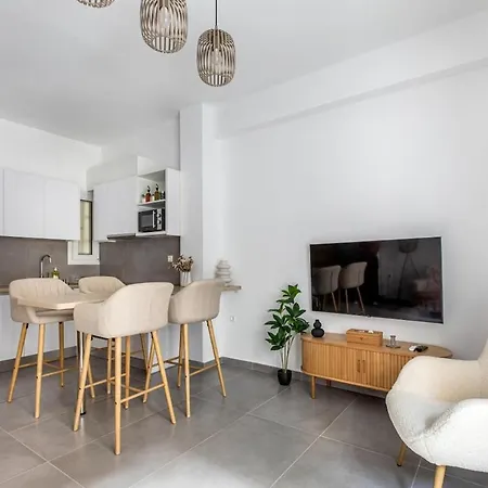 Selesta - Stylish 2 Bedroom In Apartment *