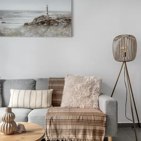 Selesta - Stylish 2 Bedroom In Athens